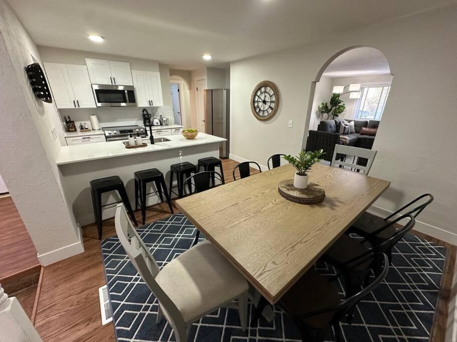 Cozy Mountain Escape Apartment ซอลต์เลคซิตี้ ภายนอก รูปภาพ